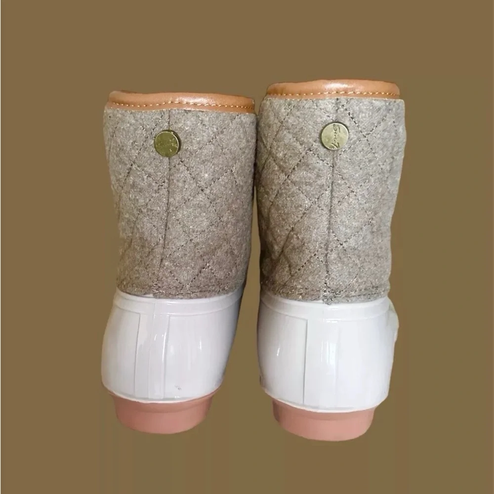 Duck Boots Seven 7 Quilted Goose Wool Duck Boots Beige Women’s 9